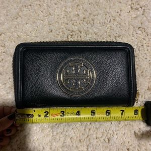 Tory Burch Wallet - Good condition